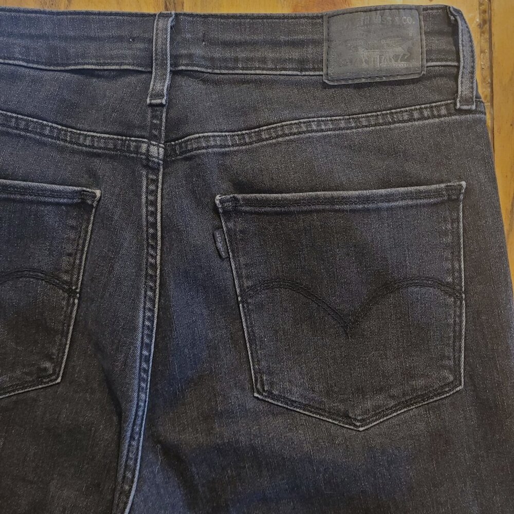 Levi's 721Women's Size 31x30 High-Rise Skinny Denim Jeans Black 18882-0357 - Picture 3 of 6